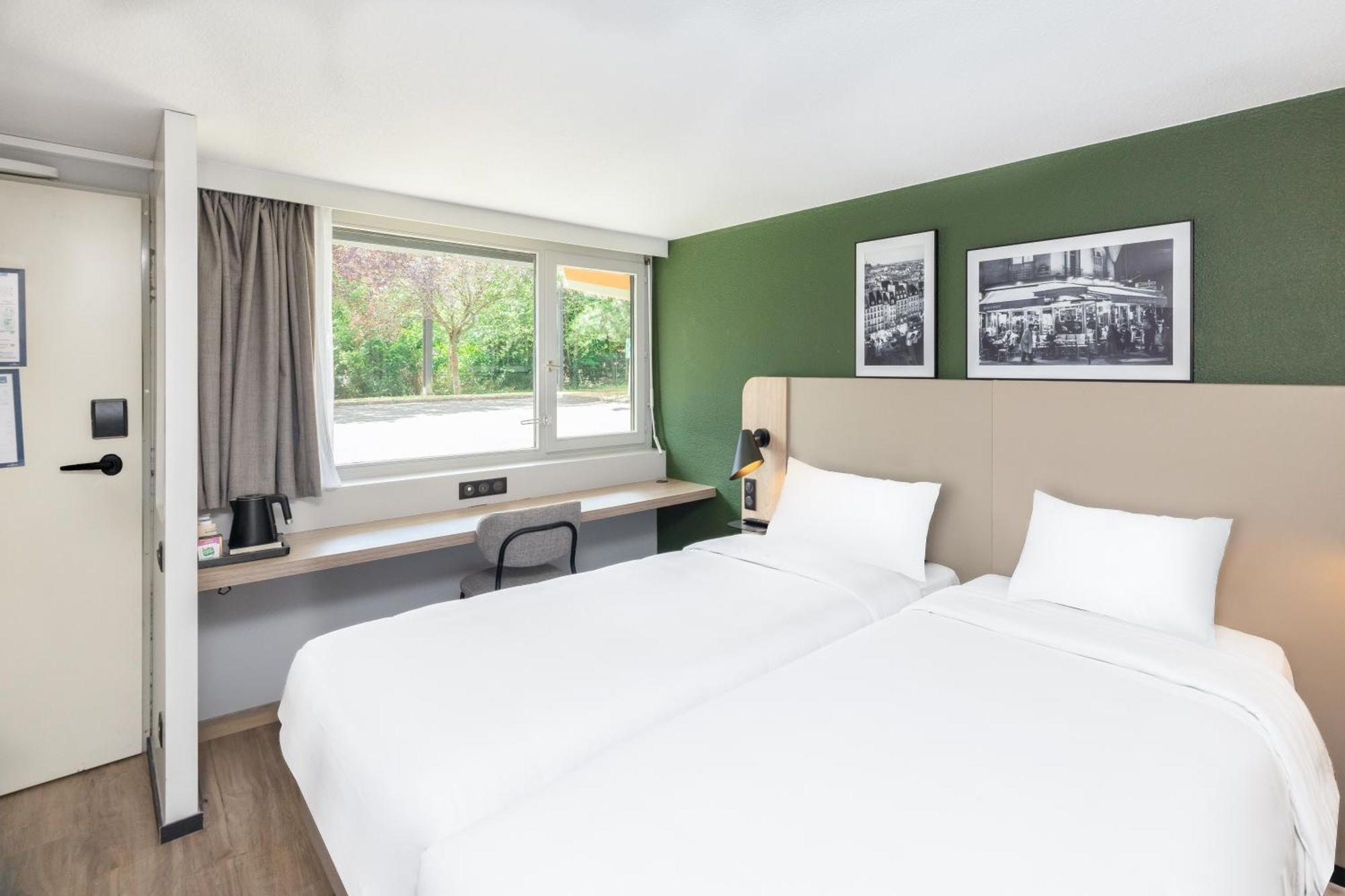 Campanile Montpellier Est Le Millenaire Hotel Екстериор снимка